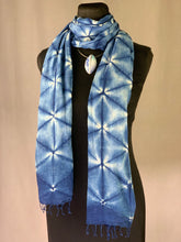 Load image into Gallery viewer, Soft Cotton Lightweight Indigo Dyed Shibori Shawl, Wrap